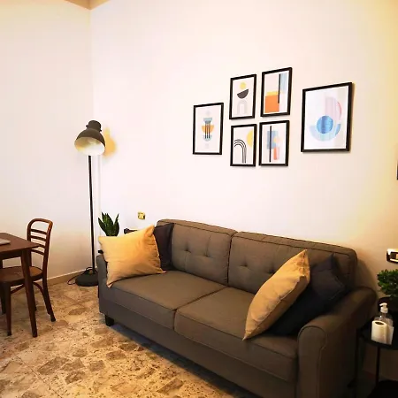 Domus Lux Apartment Naples