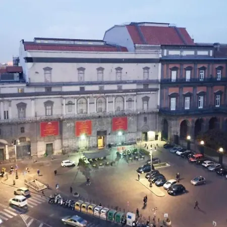 Domus Lux Apartamento Nápoles