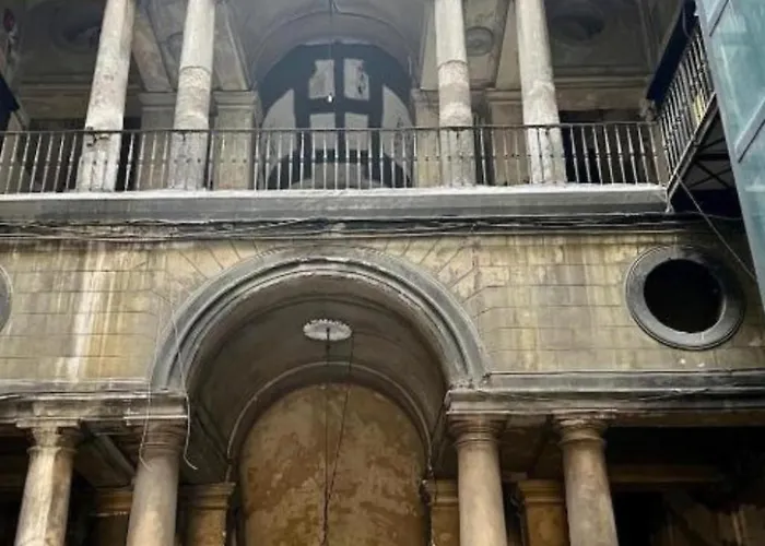 Domus Lux Nápoly